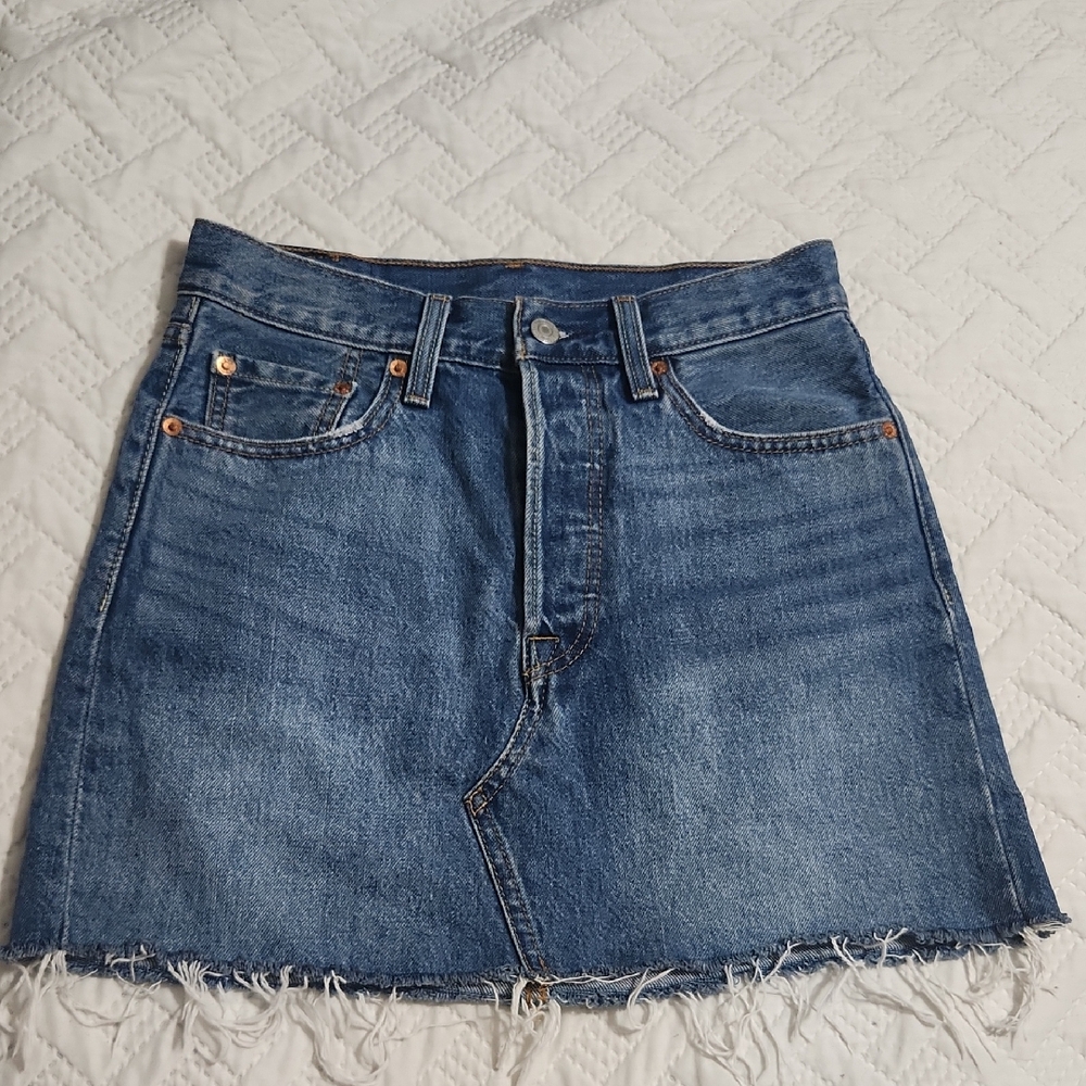 Levi's Denim Mini Skirt EUC